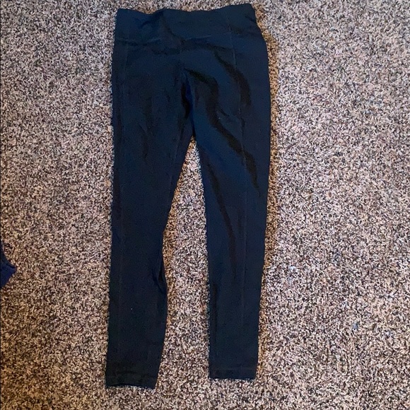 black leggings - Picture 2 of 3